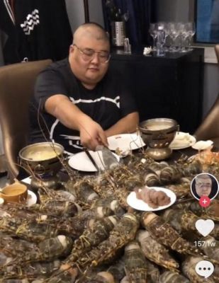 大胃王泡泡龙去世后,母亲重病住院,昔日“兄弟”却不见踪影